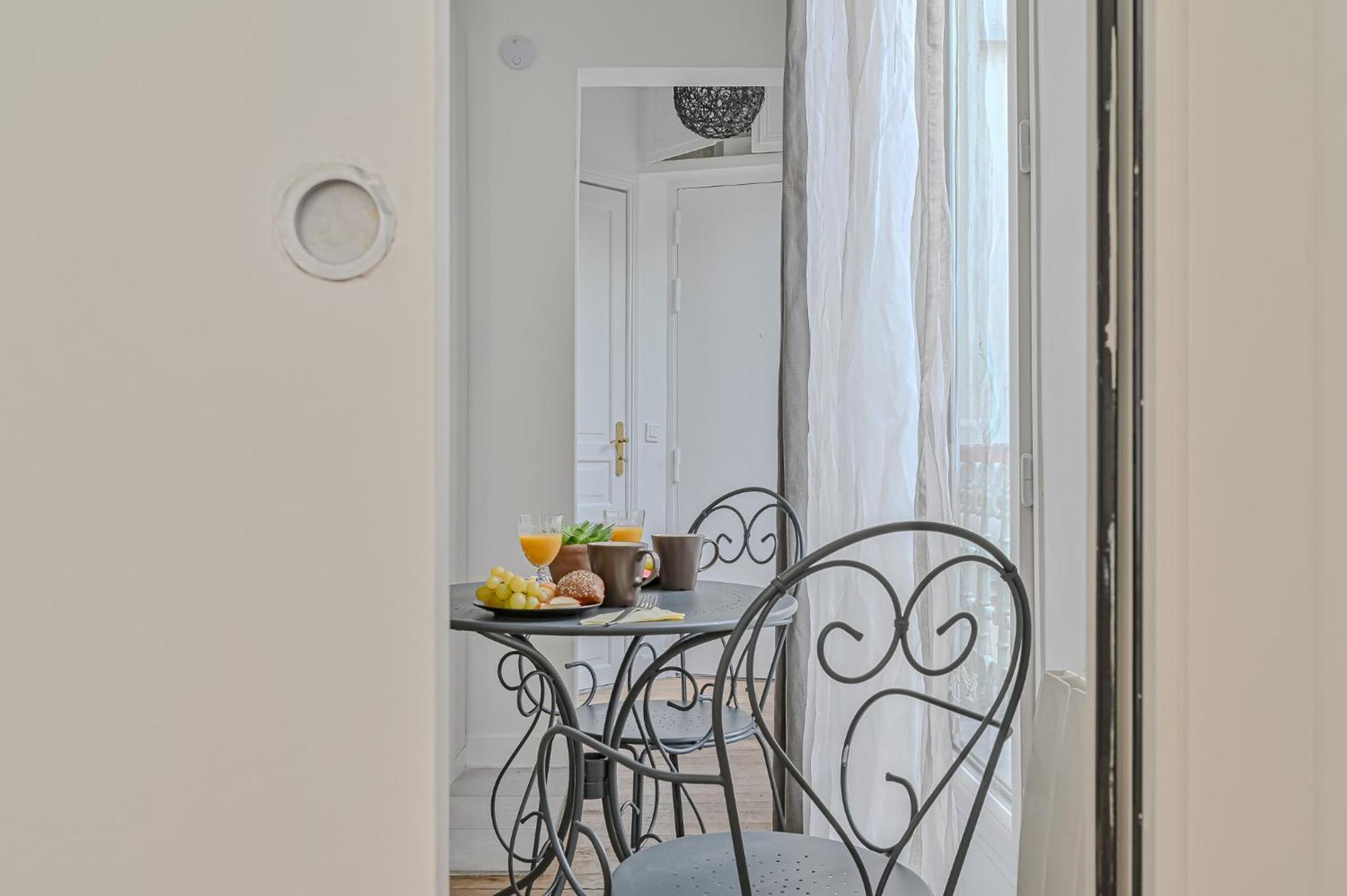 Ferienwohnung Le Poetique Niche Au Pied Du Sacre-Coeur Paris Exterior foto